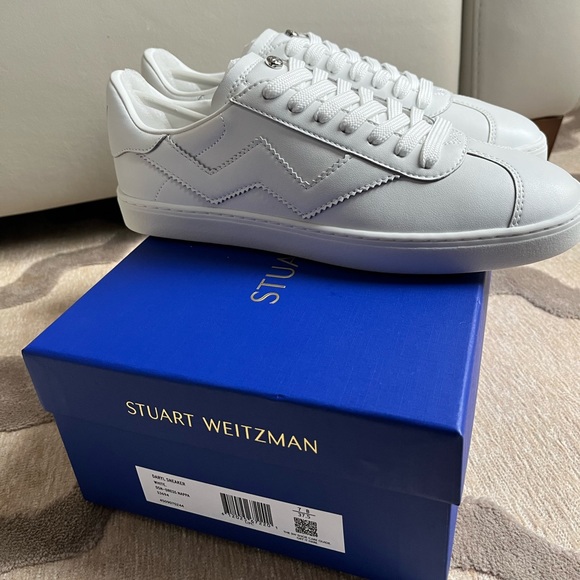 【Stuart Weitzman】Brand new with box Size 7 white sneaker - Picture 1 of 9
